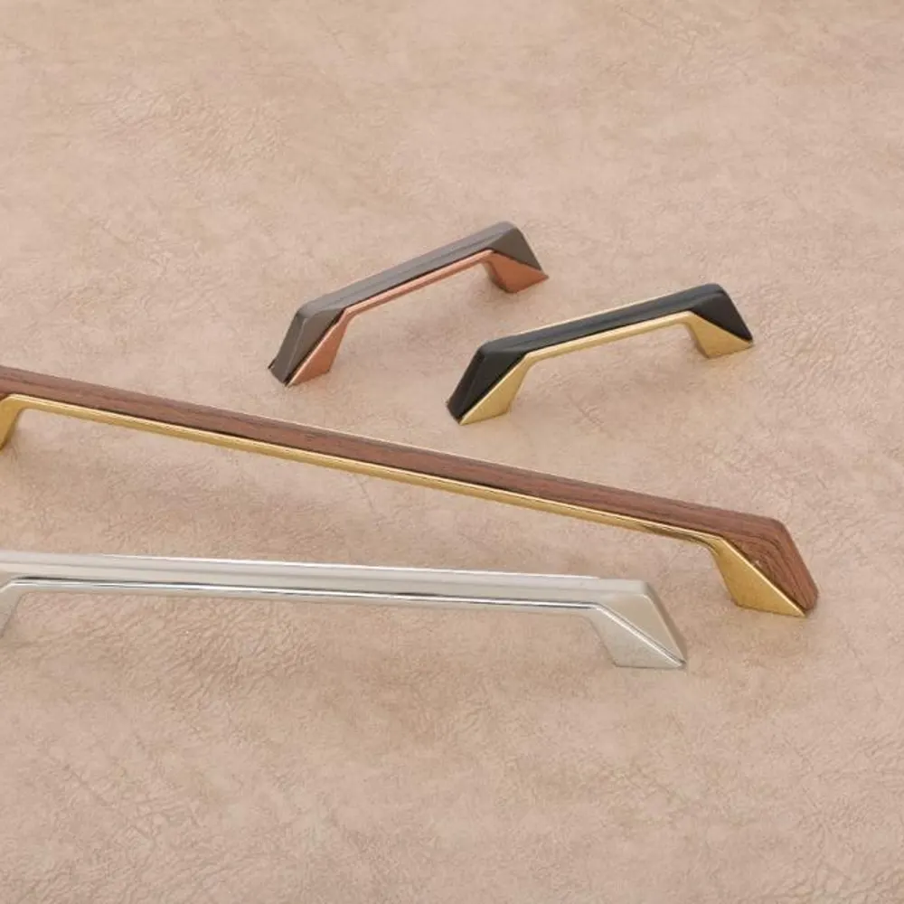 Prism Cabinet Handle - 117