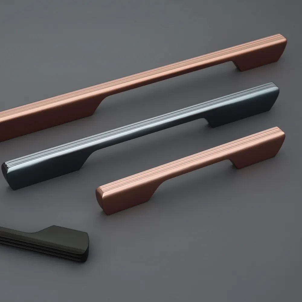Ribbed Bar Cabinet Handle - CH-801